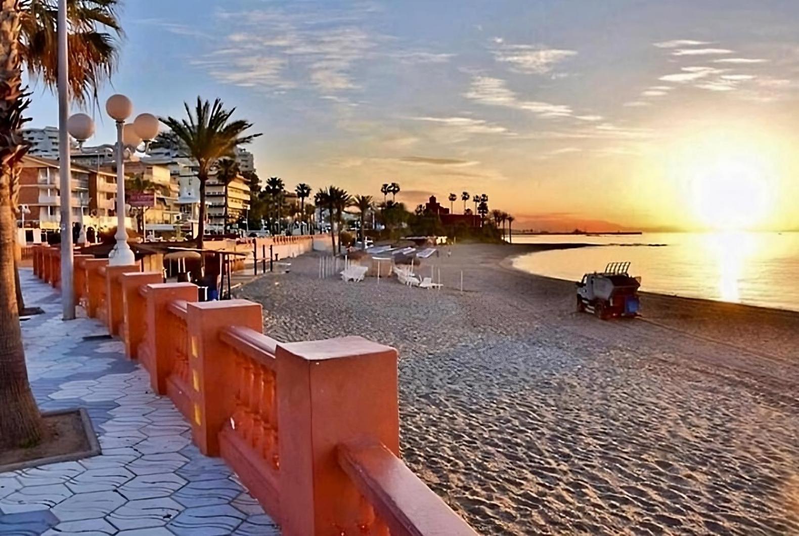 Jupiter. Moderno Estudio. Vistas Al Mar Y Montana Benalmadena Exterior photo